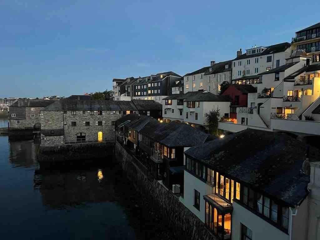 Stunning Waterfront Apartment With Spectacular Views & Parking At 'Captains Loft' Falmouth Exterior foto